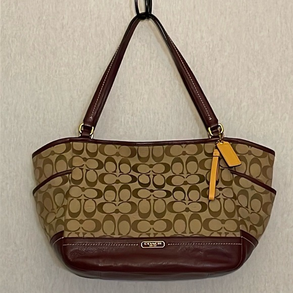 Coach authentic shoulder bag - Picture 2 of 12